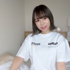 純情のアフィリア・寺坂ユミ、太ももセクシーなTシャツ姿公開 画像