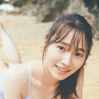 櫻坂46・守屋麗奈、1st写真集の書店特典水着ポスターが公開! 画像