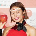 王林、セクシーなボディスーツスタイルでイベント出演！“青森りんご愛”を炸裂 画像