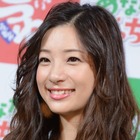 足立梨花、セクシーすぎる“尻チラ”ショーパン姿を披露！「けしからん!!」「かじりつきたい！」 画像