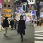 高岡早紀、全身ブラックコーデのプライベートショット公開！渋谷の夜に溶け込むクールな姿に反響 画像