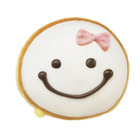 クリスピー・クリーム、母の日向けに“笑顔の”ドーナツ＆ボックスを販売 画像