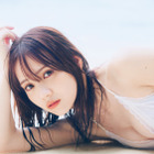 乃木坂46・田村真佑、1st写真集から初の水着カットが公開! 画像