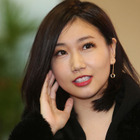 大塚愛、プールサイドで美脚「バッキバキに泳ぎます」 画像
