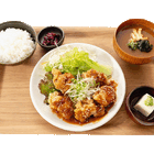 宮本むなし、ジューシー＆さっぱり「油淋鶏定食」を期間限定販売 画像