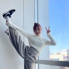 須田亜香里、得意のY字バランスを披露！「軟体健在」と反響続出 画像