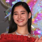 新木優子、スペシャルブックより美背中あいた大胆カット公開 画像