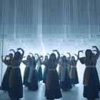 櫻坂46、展覧会「新せ界」会場で撮影した最新シングル「承認欲求」のパフォーマンス映像公開 画像