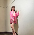 久間田琳加、全身ピンクのミニスカコーデで学園祭に登場 画像