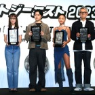 池田美優、菅田将暉と共に2年連続「ベストジーニスト賞」受賞！へそチラ＆美脚姿でこだわり披露 画像