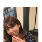 第2子妊娠中の安めぐみ、娘撮影の上目遣いSHOTに反響 画像