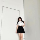 SKE48中野愛理、生脚全開のミニスカコーデ！ 短めトップスからはお腹ちらり 画像