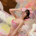「めっちゃセクシー」えなこ、鮮やかなピンクのランジェリーショット披露！ 画像