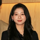 日向坂46・富田鈴花、新レーシングスーツお披露目 画像
