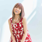 hitomi、24年前の写真集「LOVE LIFE」よりカバーフォトやオフショットを公開！ 画像