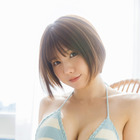 えなこ、ニットの水着姿で冬もほっこり!“冬の朝”をテーマにグラビア撮影 画像