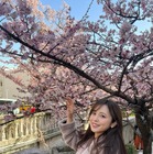 久慈暁子、ひと足早い“お花見ショット”公開！ 画像