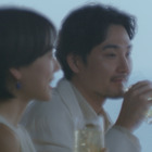 松田龍平と石橋静河が大人旅…サントリー『碧Ao』新CM 画像