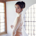 斉藤里奈と“モダンな古民家別荘”で二人きり…彼女感溢れる春の休暇グラビア 画像