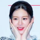 白衣を脱いで…コ・ユンジョン、ブラックドレスで放つ“妖艶さ”に釘付け「渇望が生まれる」【PHOTO】 画像