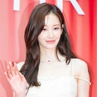 大谷翔平も目撃した“レギンス始球式”を披露した韓国女優、背中露わなレースドレスで艶やかに【PHOTO】 画像
