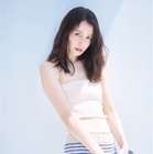 長澤まさみ、『ar』30周年号のカバーガールに！ニットのショートパンツ姿で魅了 画像