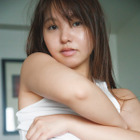 本郷柚巴「圧倒的ゆずボディ」解放した3rd写真集 画像