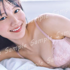 日向坂46・河田陽菜、ランジェリー姿でリラックス！写真集未収録カットを公開 画像