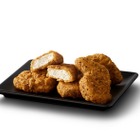 マクドナルド、黒胡椒ガーリック味の「スパイシーナゲット」を14日より販売！新ソース2種も登場 画像