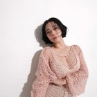 村重杏奈、透け感ピンクニット姿で自慢の“もちふわボディ”公開！ 画像