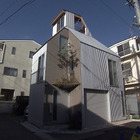 都会のど真ん中の狭小住宅！わずか建坪6.3坪に夫婦の仕事場・車庫・庭・屋上を詰め込んだ逆転発想ハウス『住人十色』 画像
