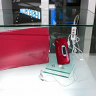 【CEATEC 2005】三菱、液晶搭載のらくらくホンなどドコモ用携帯電話を3機種展示 画像