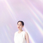 のん、柔らかな光に包まれた透明感あふれる白ワンピ姿にファン「なんと神々しい・・・」 画像