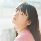 南琴奈、白肌＆端正な顔立ち際立つ最新グラビア披露！ 画像
