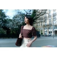 のん、フランス発ブランド“セザンヌ”まとった洗練スタイルでパリを散策！ 画像