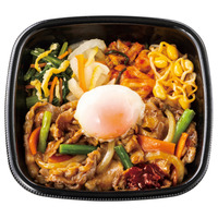 肉と野菜を混ぜて旨辛！ほっともっと、「焼肉ビビンバ」4月1日より販売 画像