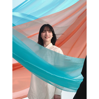 のん、白衣装で透明感際立つ幻想的なCMオフショに「抜群の可愛さ」「存在感がスゴイ」の声 画像