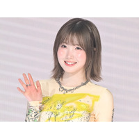 ベッド上で魅惑的オーラ…元AKB48本田仁美、ピチッと透けトップス姿に視線集中「耐えられない」「女神」 画像