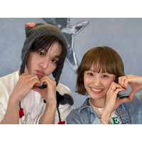 「笑顔が似すぎ」高橋愛、K-POPアイドルのいとこと再会！グループの“推し”ともキュートなSHOT 画像