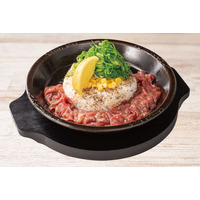 ペッパーランチ、ワイルドな味わいの「にんにくジューシーステーキ」11日より期間限定販売！ 画像