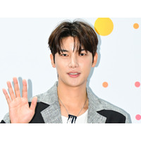 BTSメンバーと2年間共同生活の経験も…韓国歌手、集団食中毒で“命の危機”「本当に死にかけた」 画像