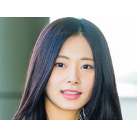 TWICE・ツウィ、透明感あふれる“メガネ姿”にファン歓喜「目がキラッキラ…」「たまんない」 画像