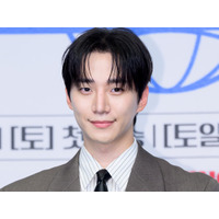 2PM・ジュノ、タキシード姿で放つ“大人の色気”　東京ドーム公演を回顧「本当に大切な時間」 画像