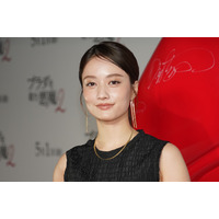 谷まりあ、ポニーテール映えの夏コーデ披露！ファンからは「魅力的すぎる」 画像