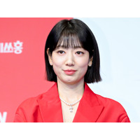 今秋に第2子出産へ…『美男ですね』女優パク・シネ、“妊娠中とは思えない”ドレス姿に注目！ 画像