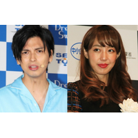 モデルのアレクサンダー、妻・川崎希の誕生日をディズニーでお祝い！「レストランで水さえ買えない…」妻の意外な一面を暴露 画像