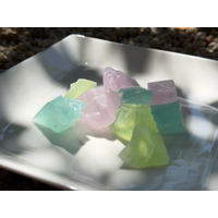 ハーブ香る“宝石”和菓子！「出雲ハーブの雫」「出雲ハーブの縁」、あべのハルカスで26日より発売 画像