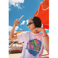 「夏が似合いすぎ！」武田玲奈、Tシャツにショートパンツ姿のオフショ披露！ 画像