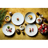 シャングリ・ラ 東京、3店舗でクリスマス限定ディナーを23日から提供！ 画像
