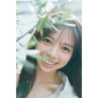 乃木坂46・長嶋凛桜が6期生グラビア企画「Nogizaka Colors」第6弾に登場！ 画像